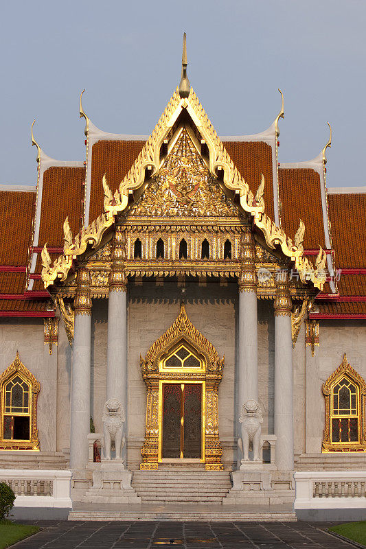 大理石寺庙(Wat Benchamabophit)，曼谷。